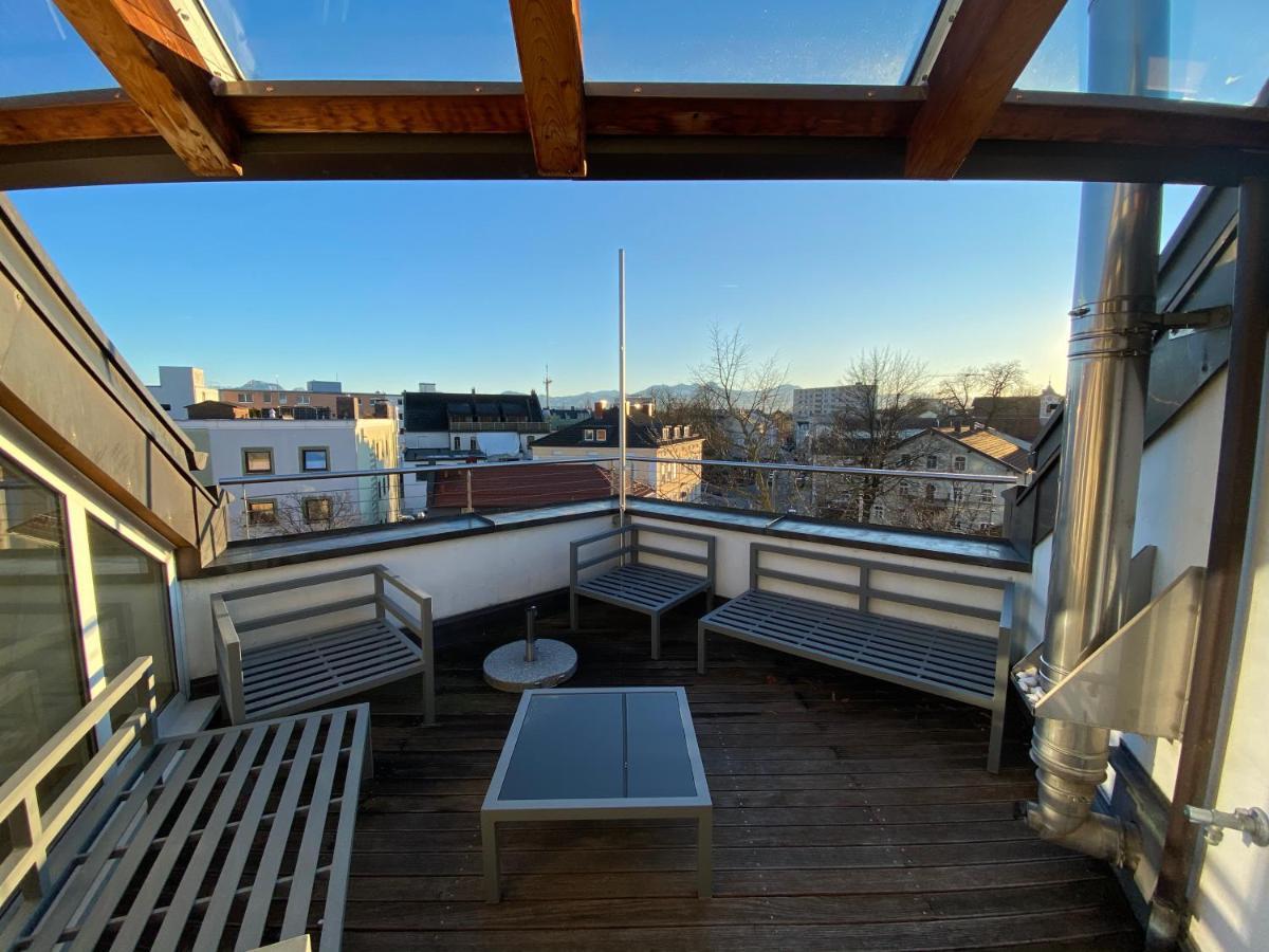 City Dachterassenwohnung Rosenheim Bagian luar foto